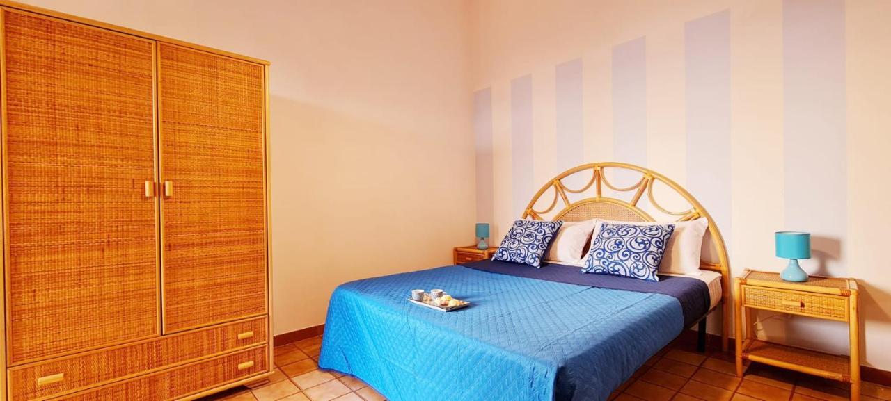 Ninfa Sul Mare Apartments 50 M E T R I Dal Mare Parcheggio Gratuito Custodito Capo Vaticano Kültér fotó
