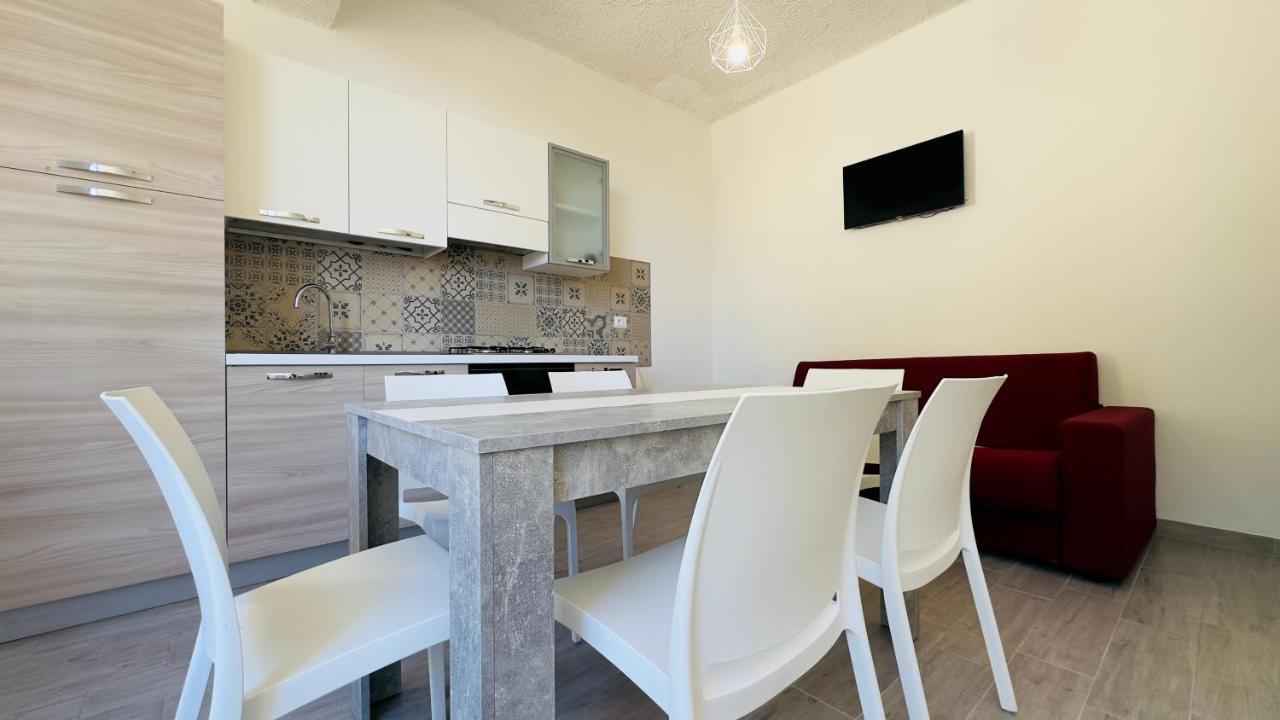 Ninfa Sul Mare Apartments 50 M E T R I Dal Mare Parcheggio Gratuito Custodito Capo Vaticano Kültér fotó